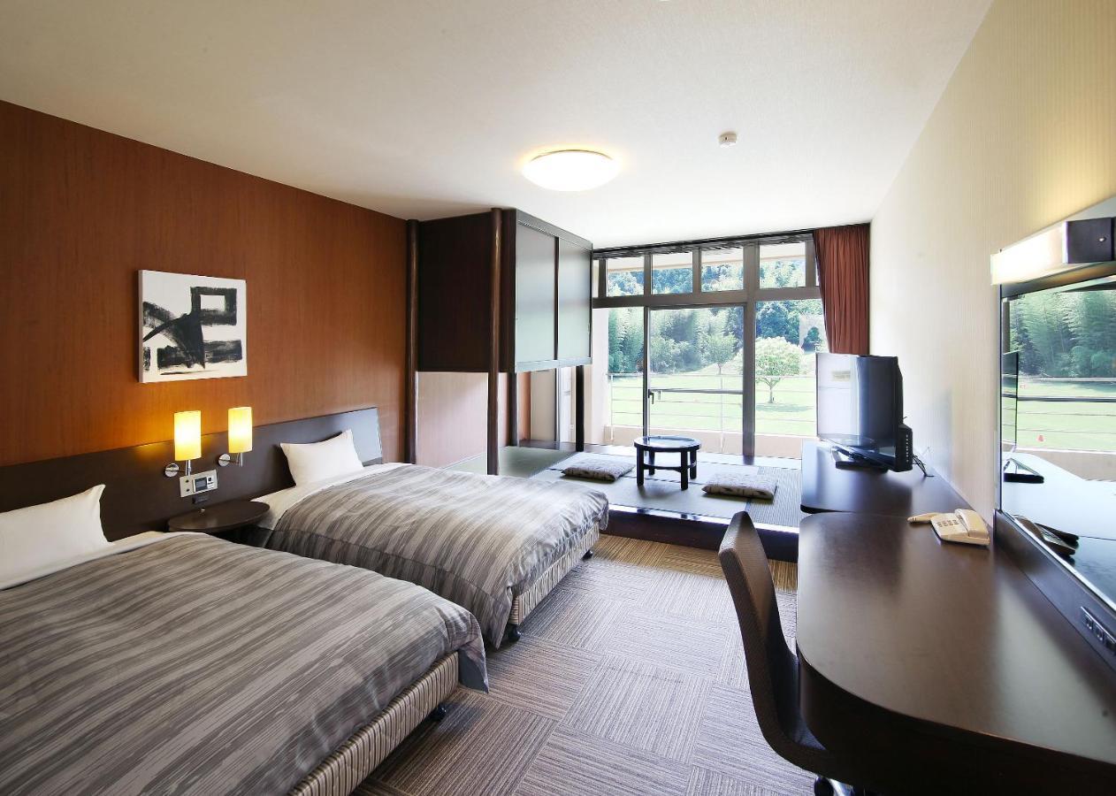 Route Inn Grantia Fukuoka Miyawaka - Wakita Onsen Εξωτερικό φωτογραφία