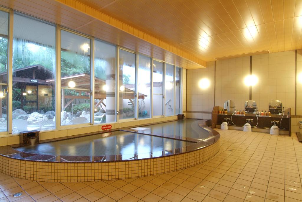 Route Inn Grantia Fukuoka Miyawaka - Wakita Onsen Εξωτερικό φωτογραφία