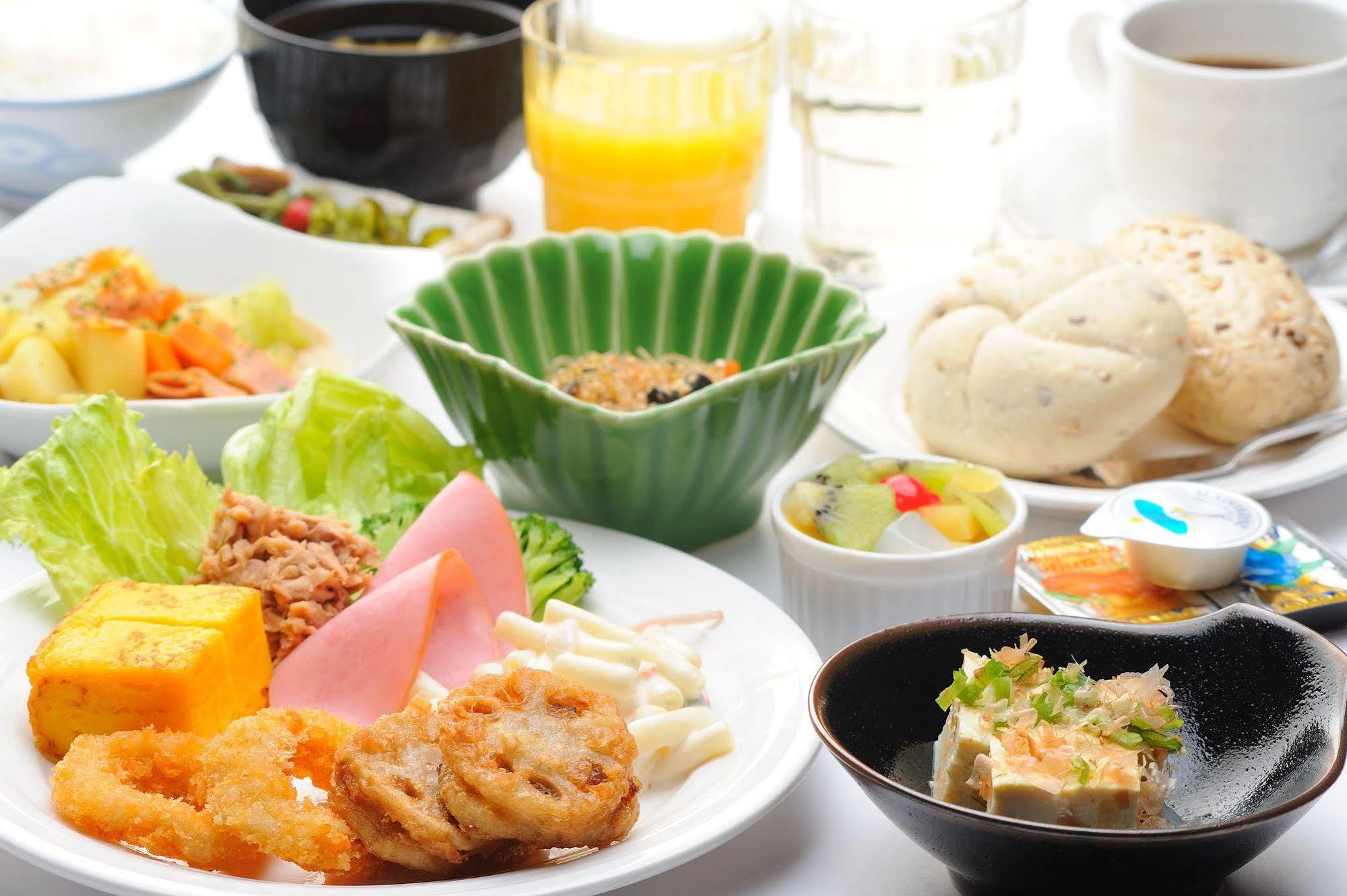 Route Inn Grantia Fukuoka Miyawaka - Wakita Onsen Εξωτερικό φωτογραφία